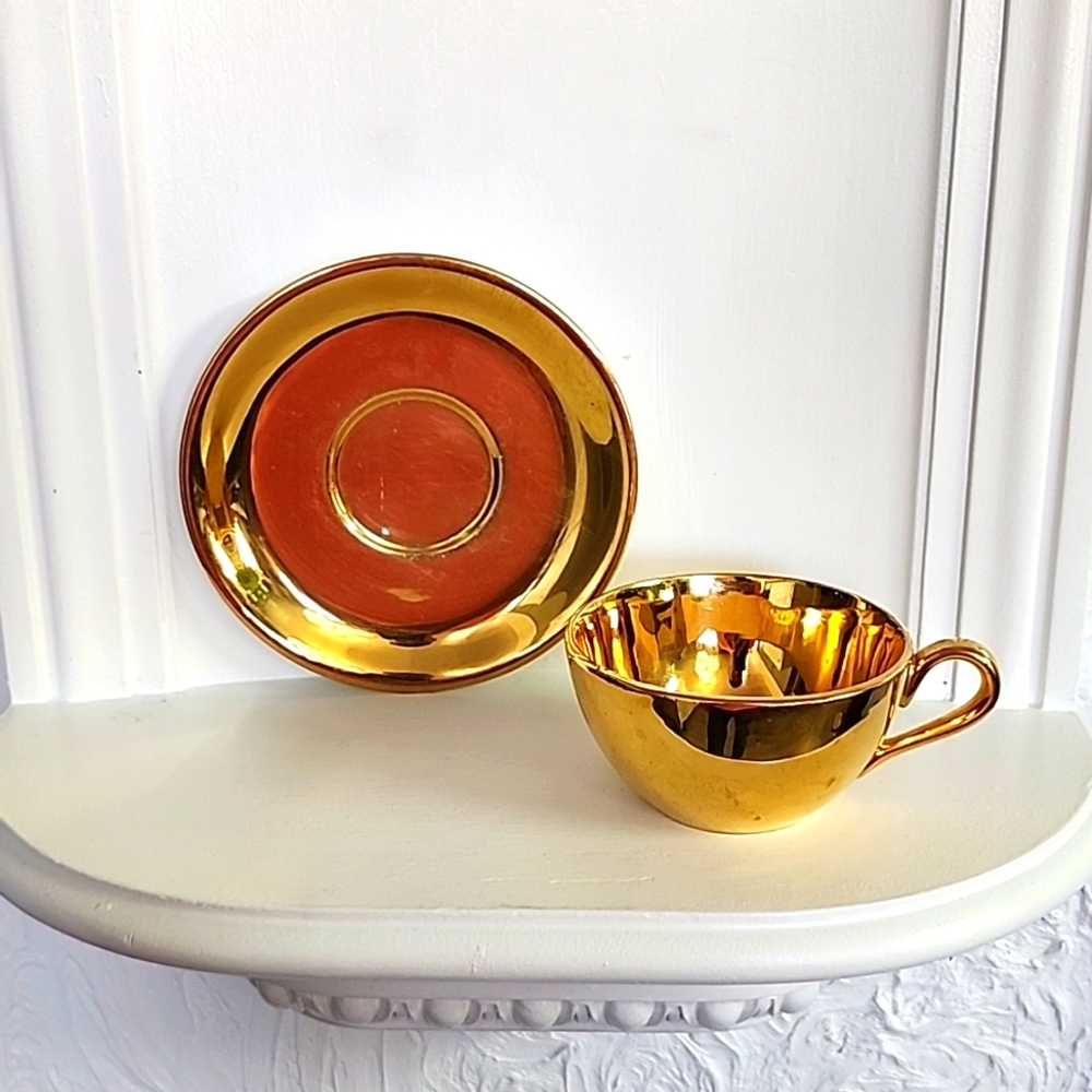 Atlas Satin Gold 22 Karat Teacup - Gold Fine Bone China Teacup and Saucer